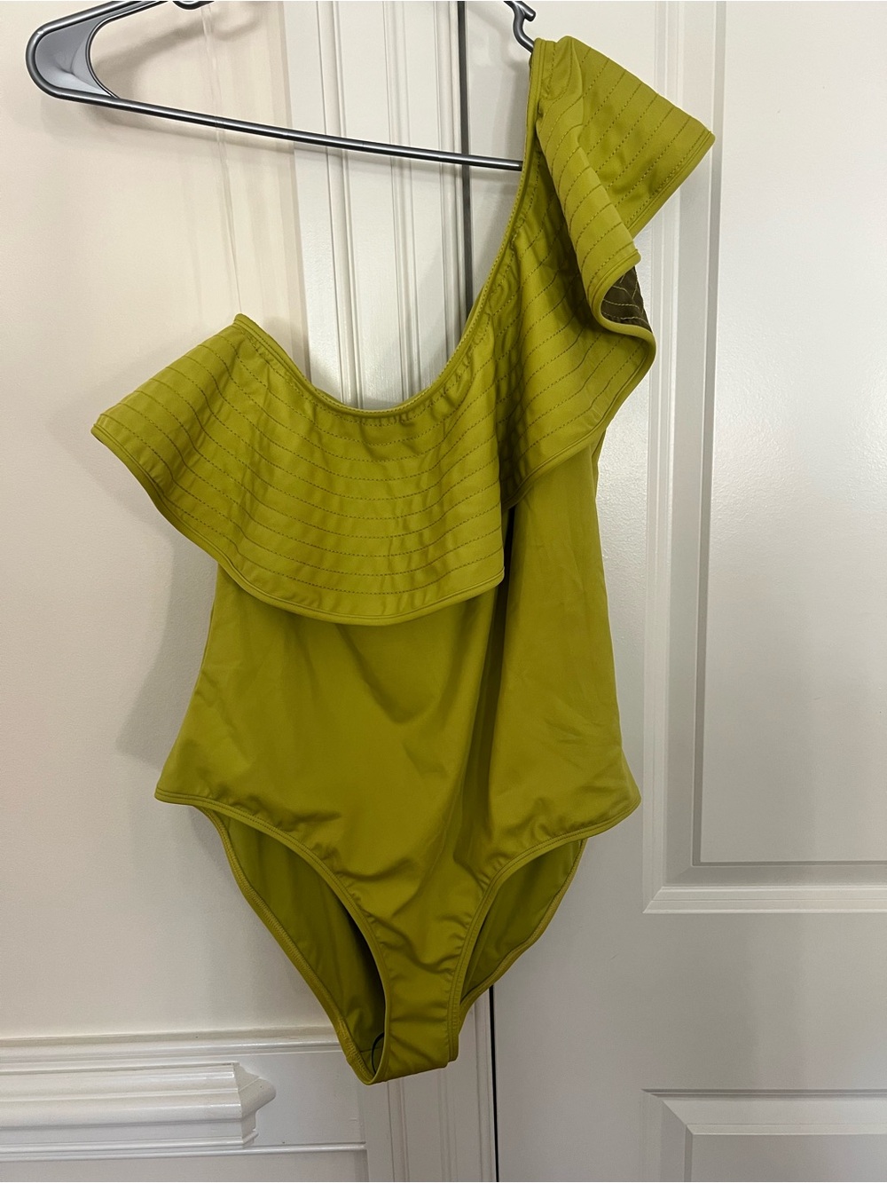 Marie Oliver One-Shoulder Marissa Ruffle Bodysuit in Apple - Picture 4 of 7